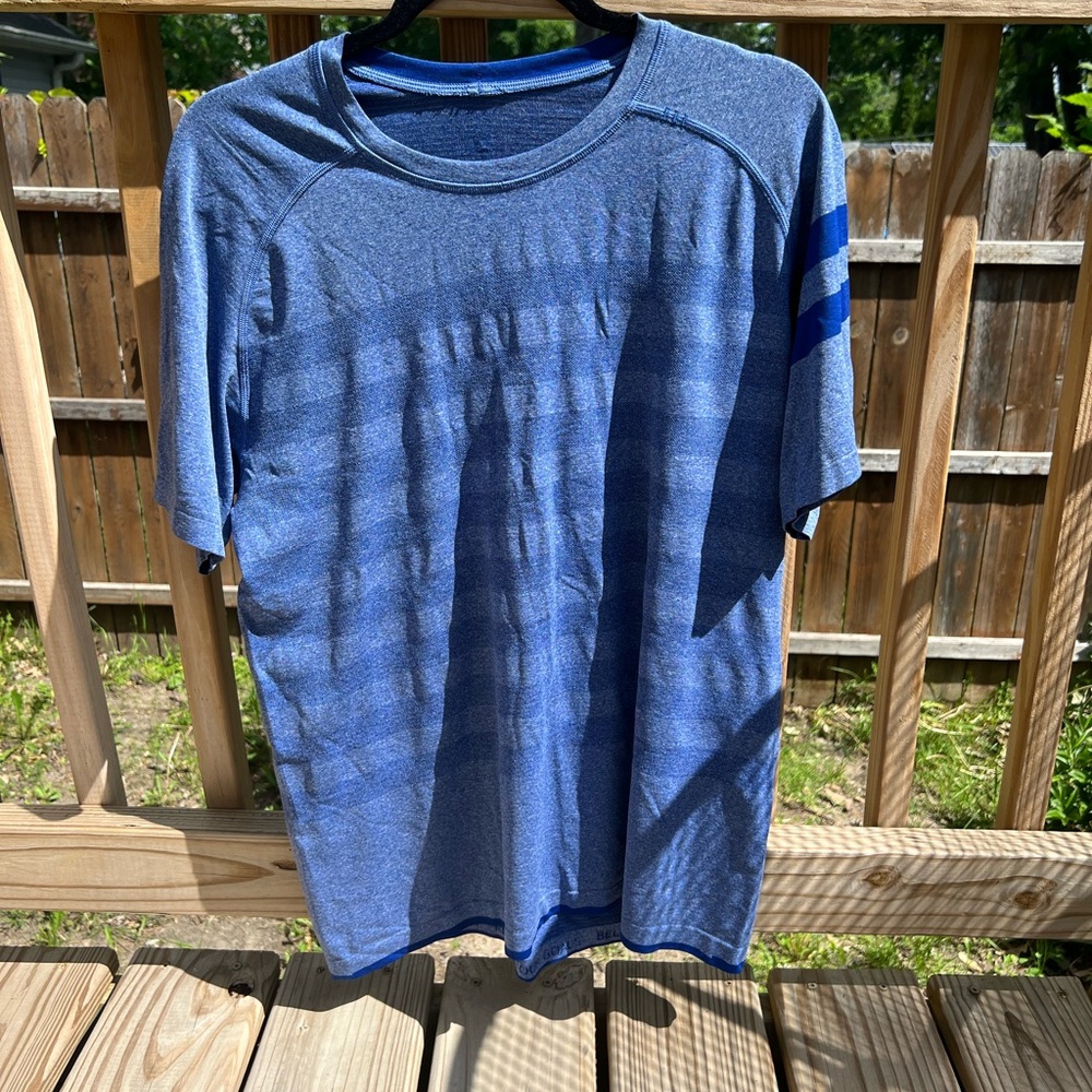 Lululemon Men’s swiftly Tshirt large
